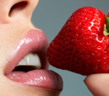 sexy_strawberry.jpg